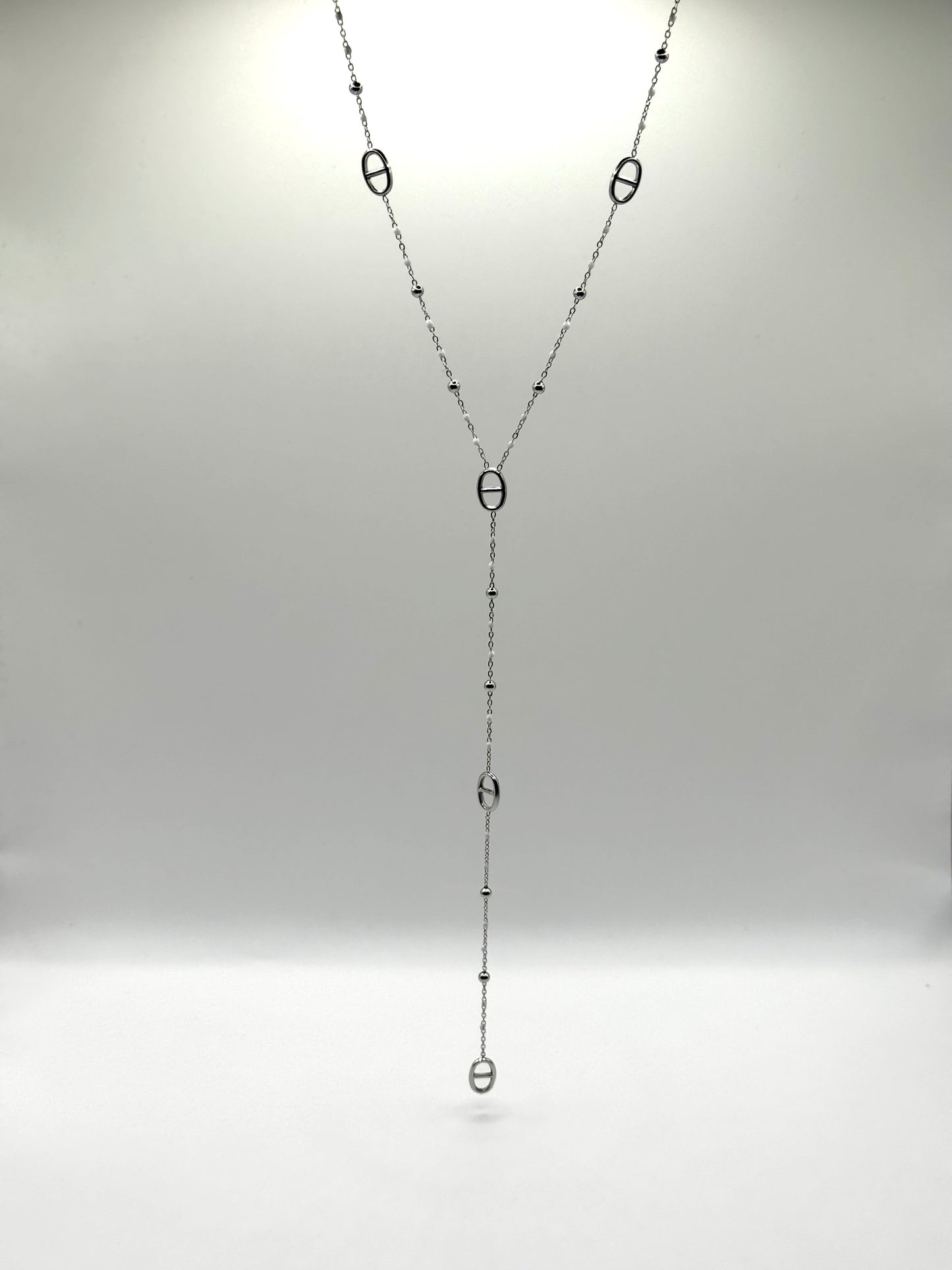 Collier Emmy argenté